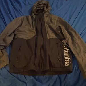 Columbia Men's Two-Tone Gray Raincoat
